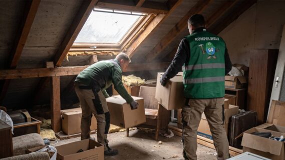 Dachboden entrümpeln – worauf achten?